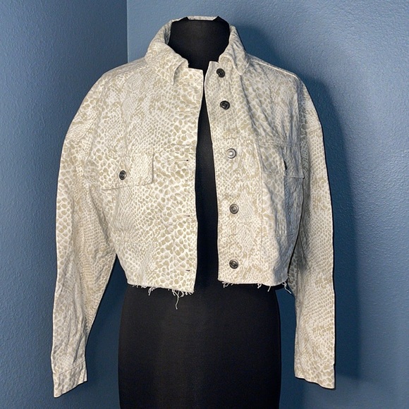 TopShop Snake Print Jean Jacket Size 6 - Picture 2 of 5